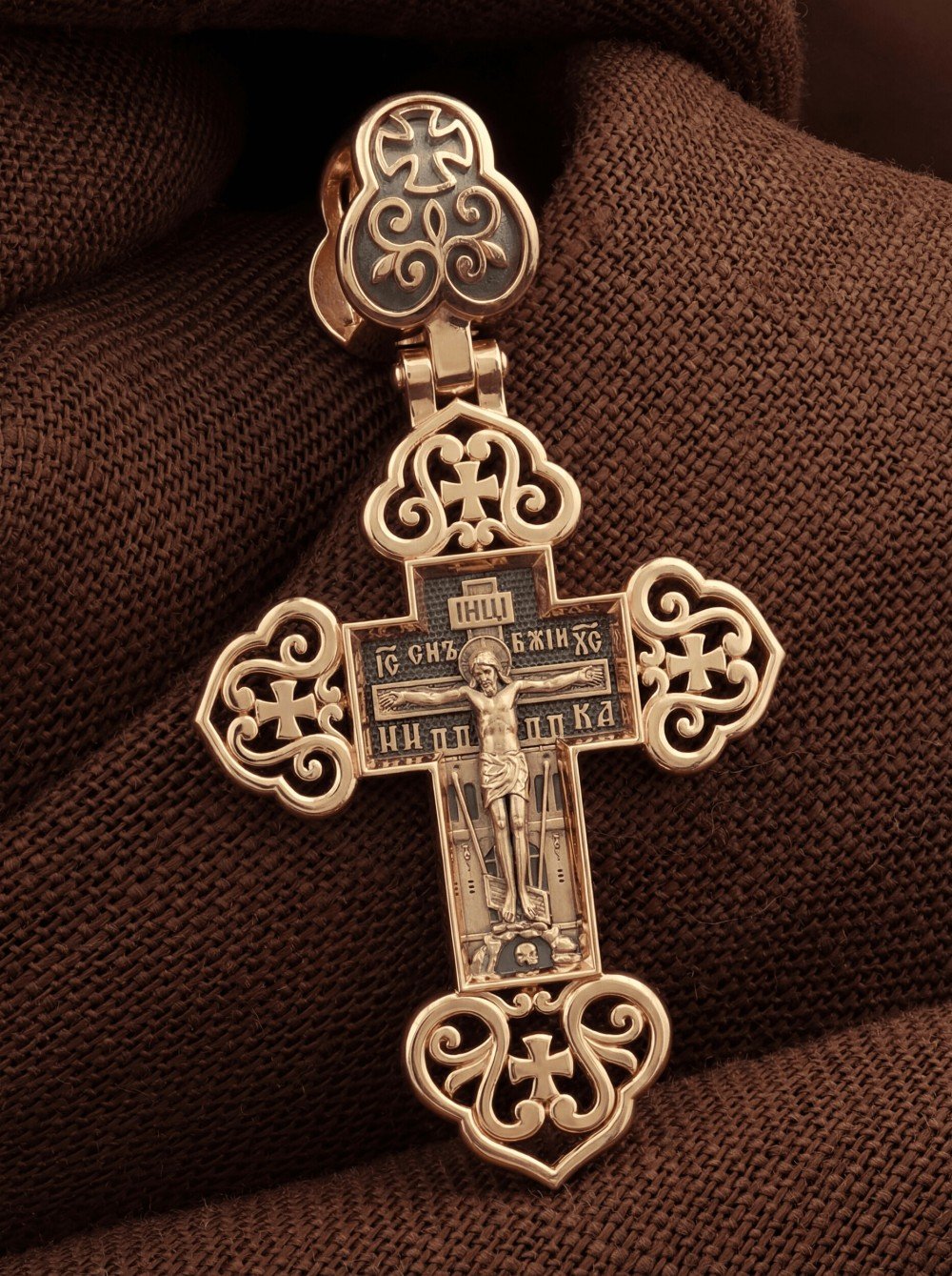 Крест из золота