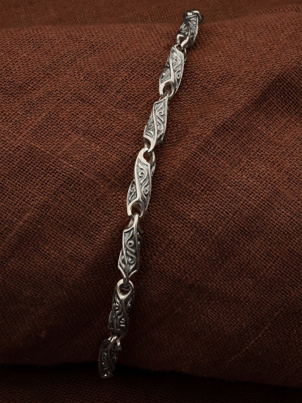 Браслет из белого золота