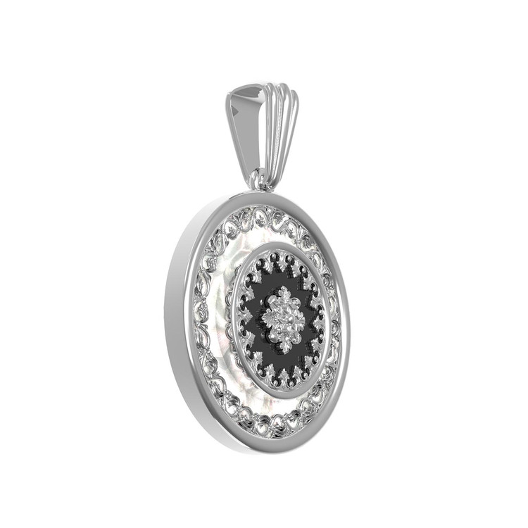 Подвеска из белого золота c ониксом и перламутром