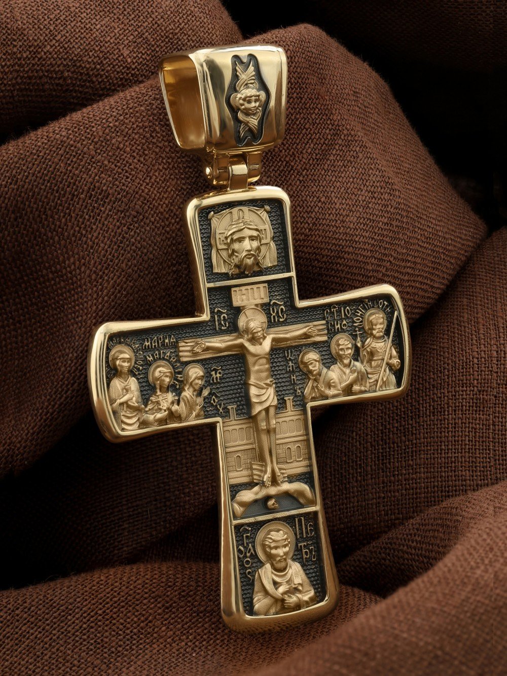 Крест из лимонного золота