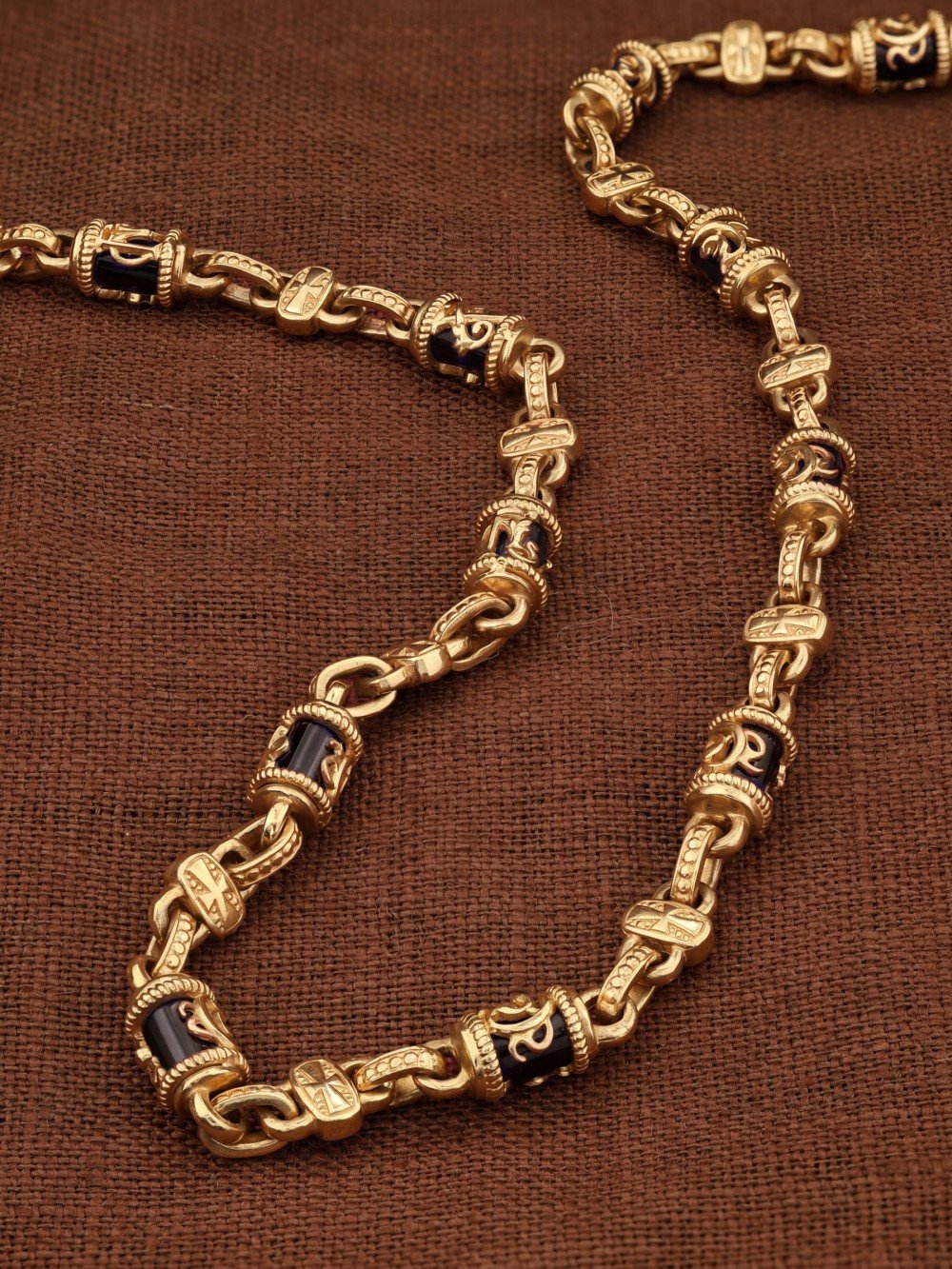 Цепь из золота c ониксом