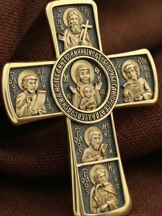 Крест из лимонного золота