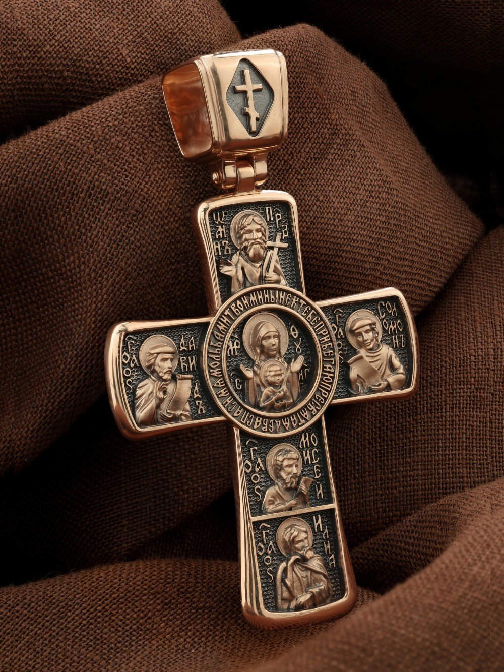 Крест из золота