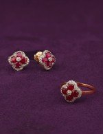 Серьги из золота 585 пробы c бриллиантами и рубином