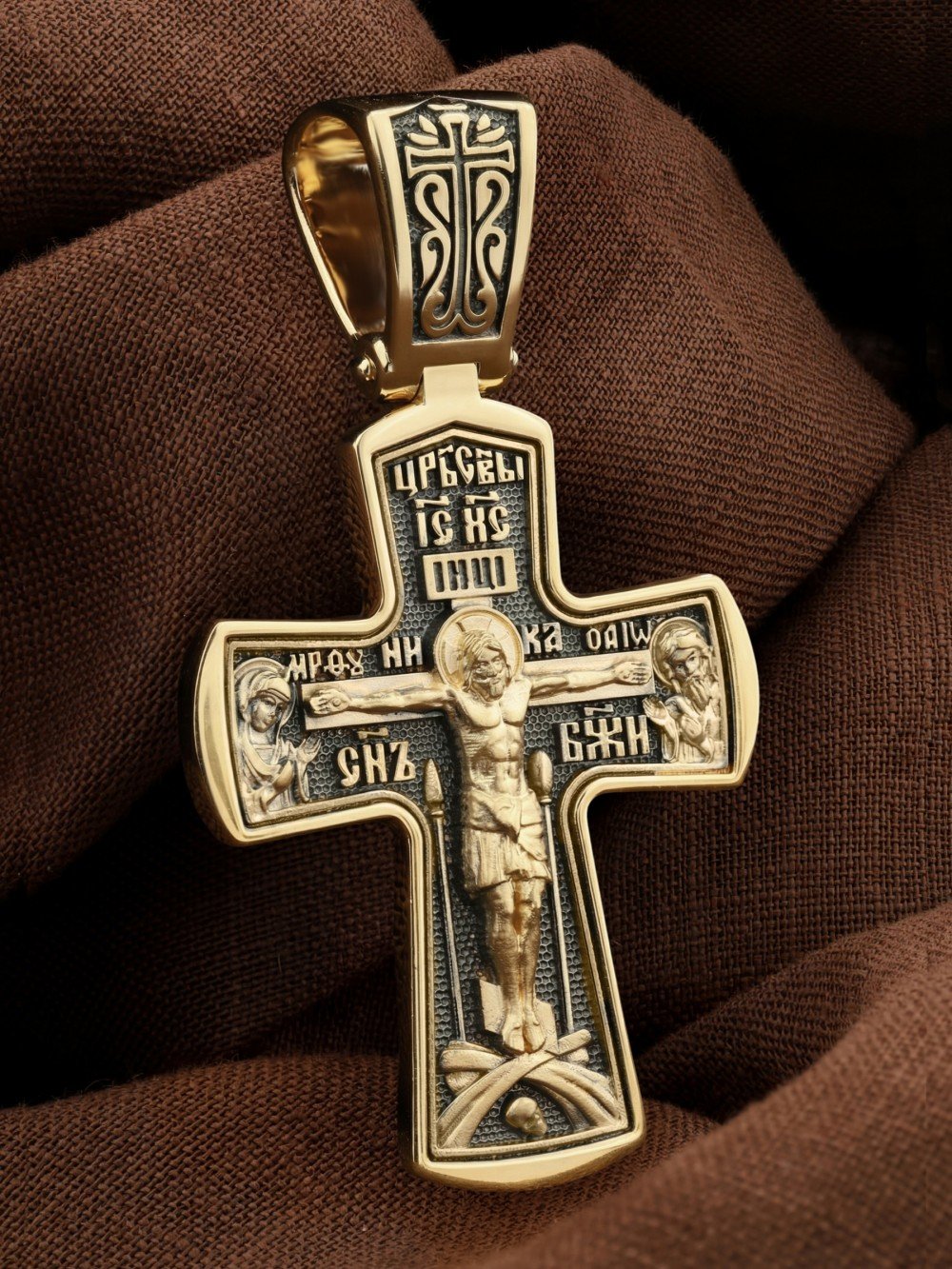Крест из лимонного золота