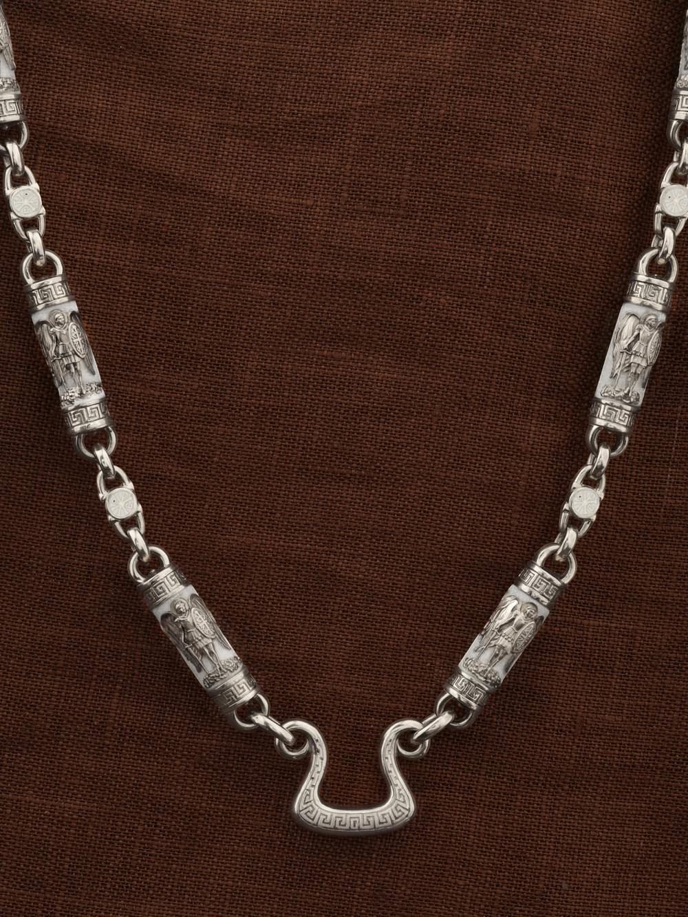 Цепь из белого золота c эмалью и бивнем мамонта