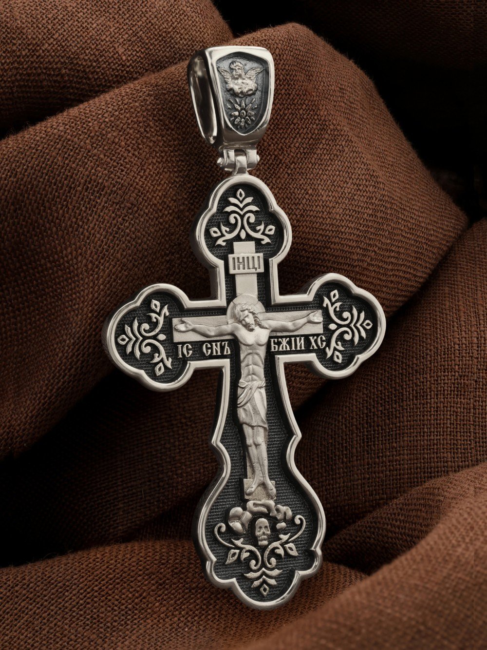 Крест из белого золота