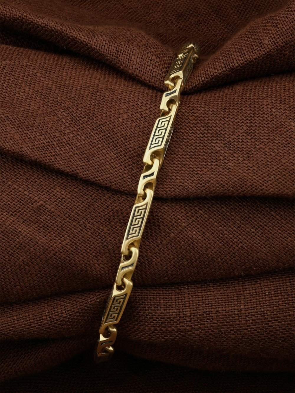 Браслет из лимонного золота