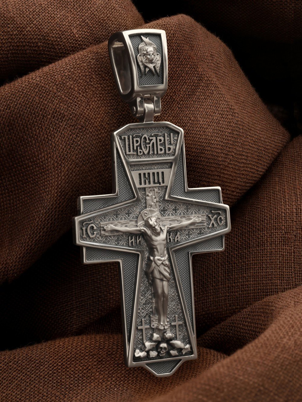 Крест из белого золота