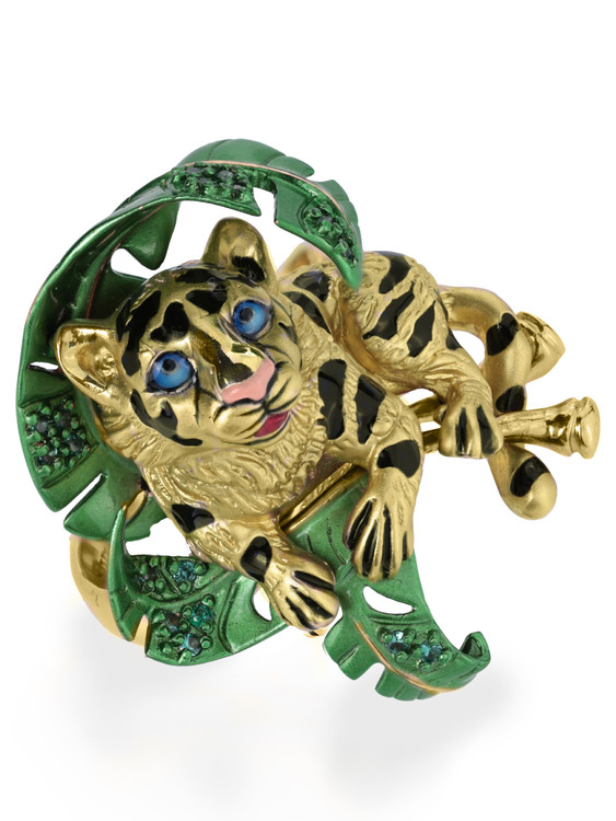 Кольцо из лимонного золота c эмалью и изумрудом