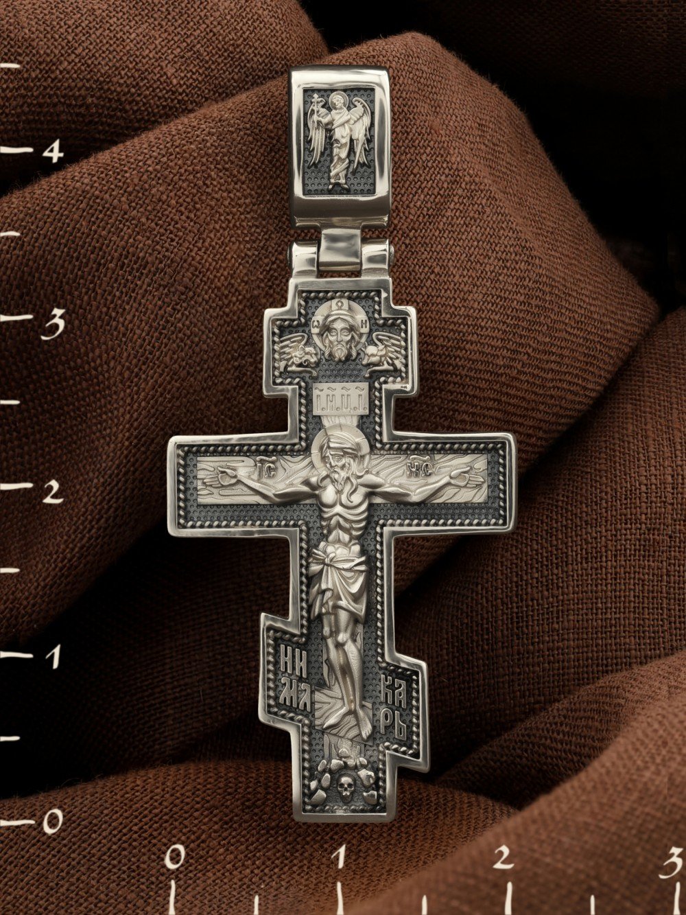 Крест из белого золота