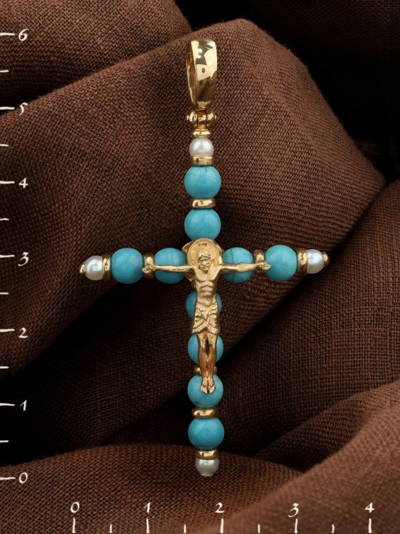 Крест из лимонного золота c жемчугом и бирюзой