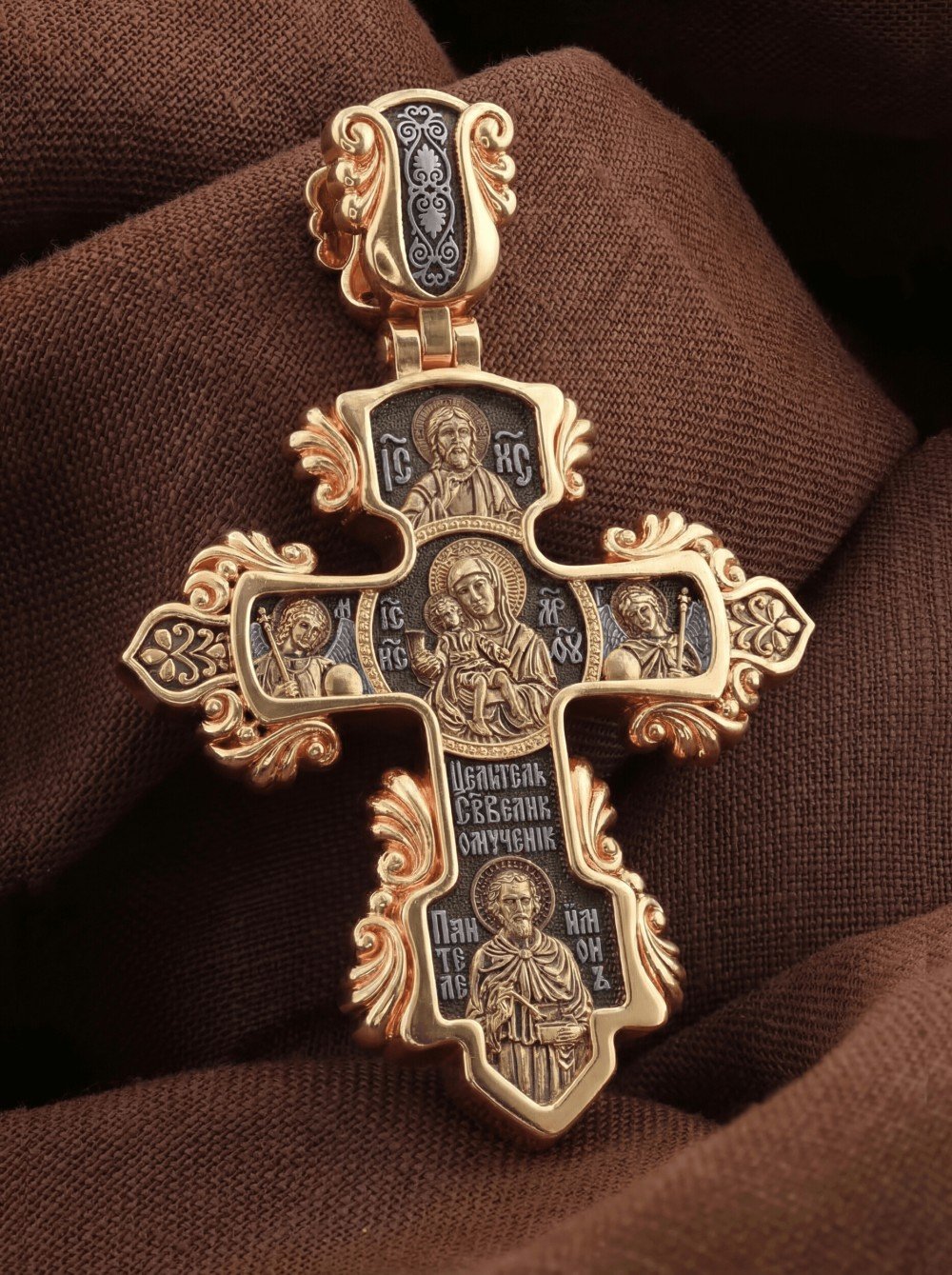 Крест из золота