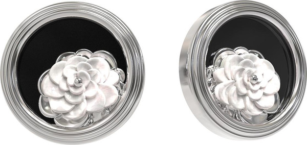 Серьги из белого золота c ониксом и перламутром