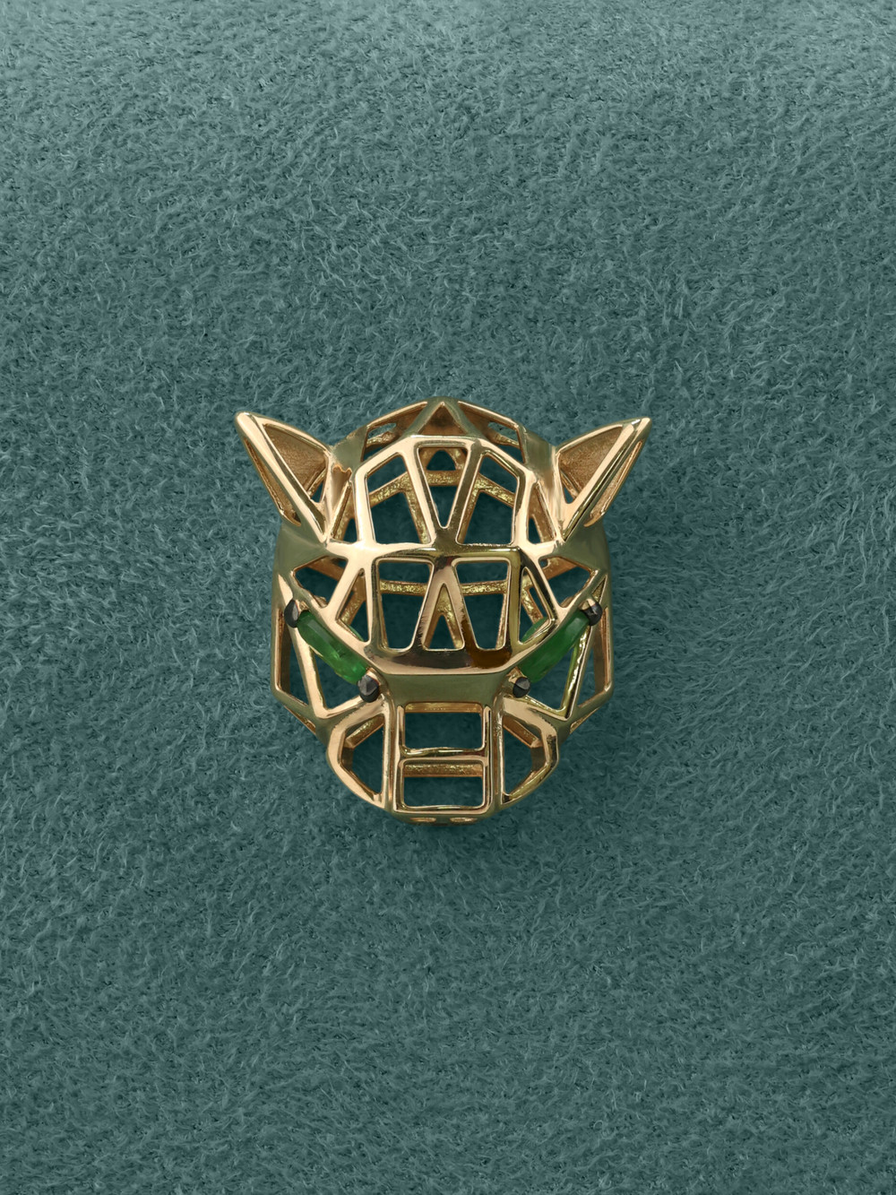 Подвеска из золота c изумрудом