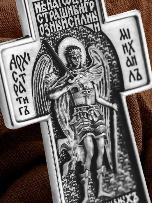 Крест из белого золота