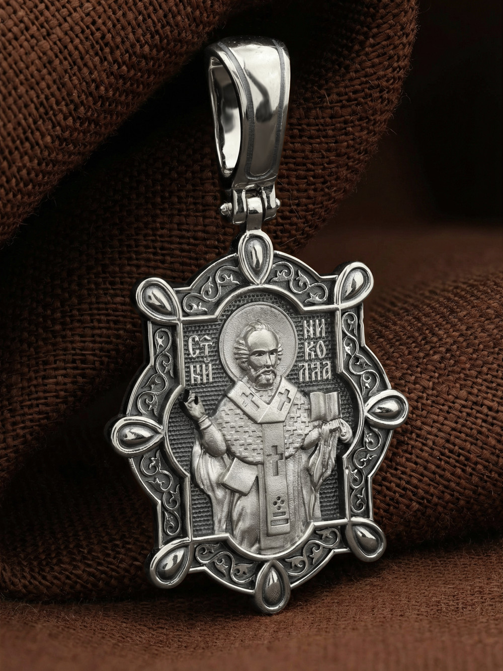 Образок из белого золота