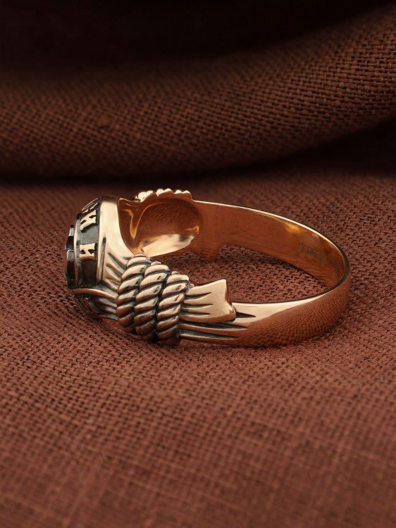 Кольцо из золота