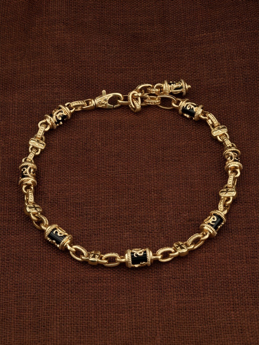 Браслет из лимонного золота c ониксом