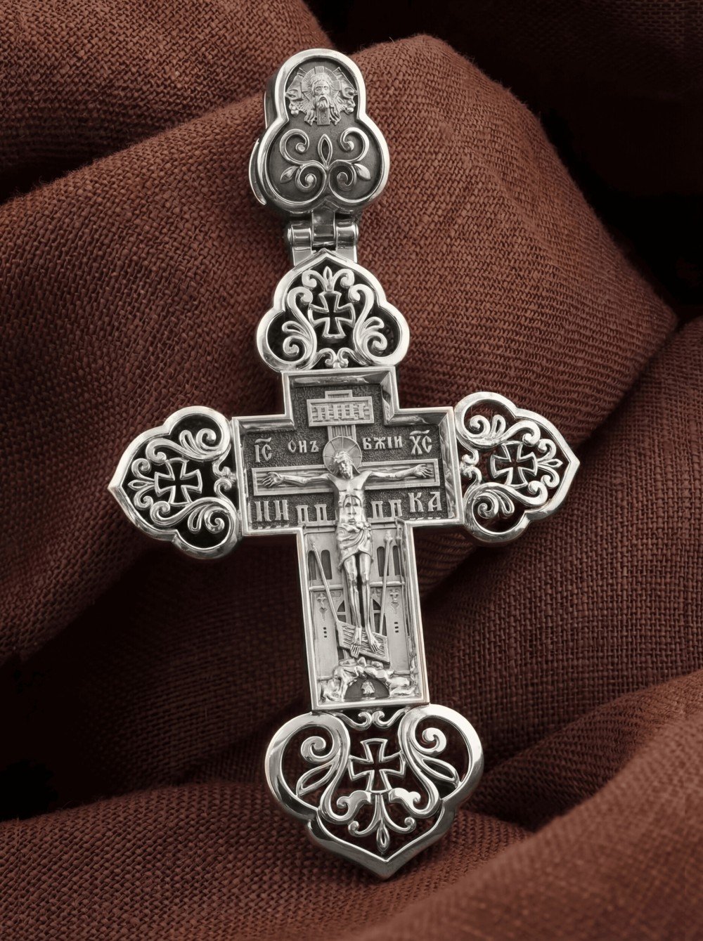 Крест из белого золота