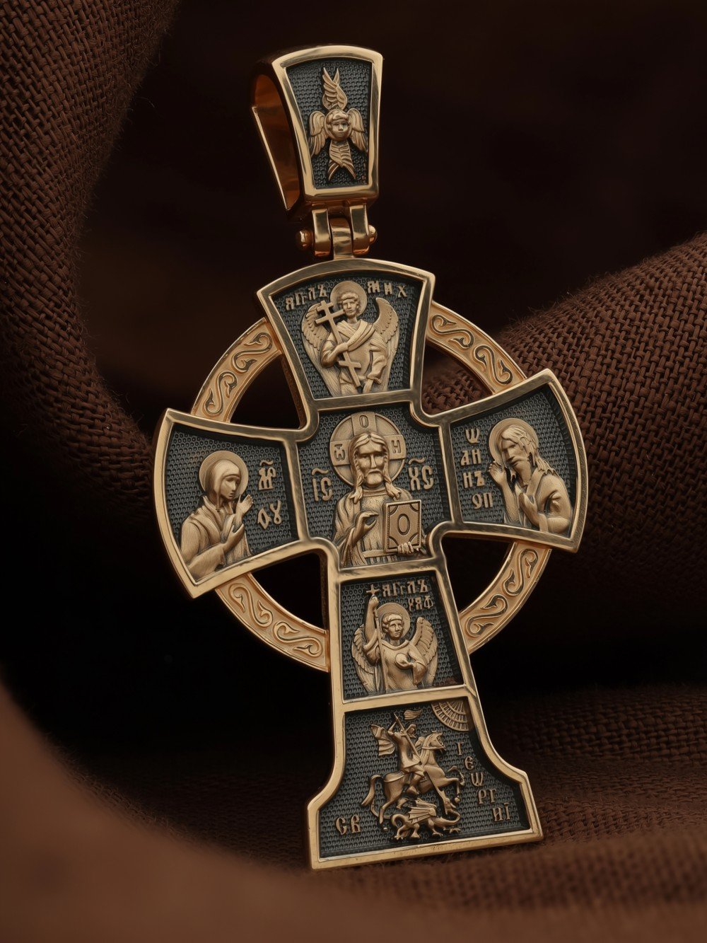 Крест из золота