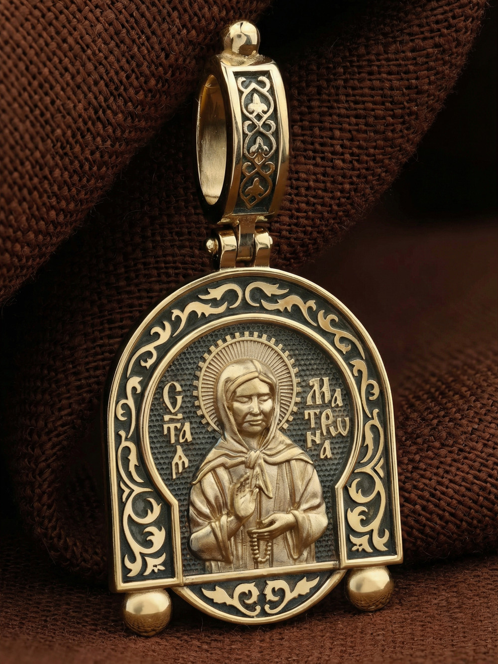 Образок из лимонного золота