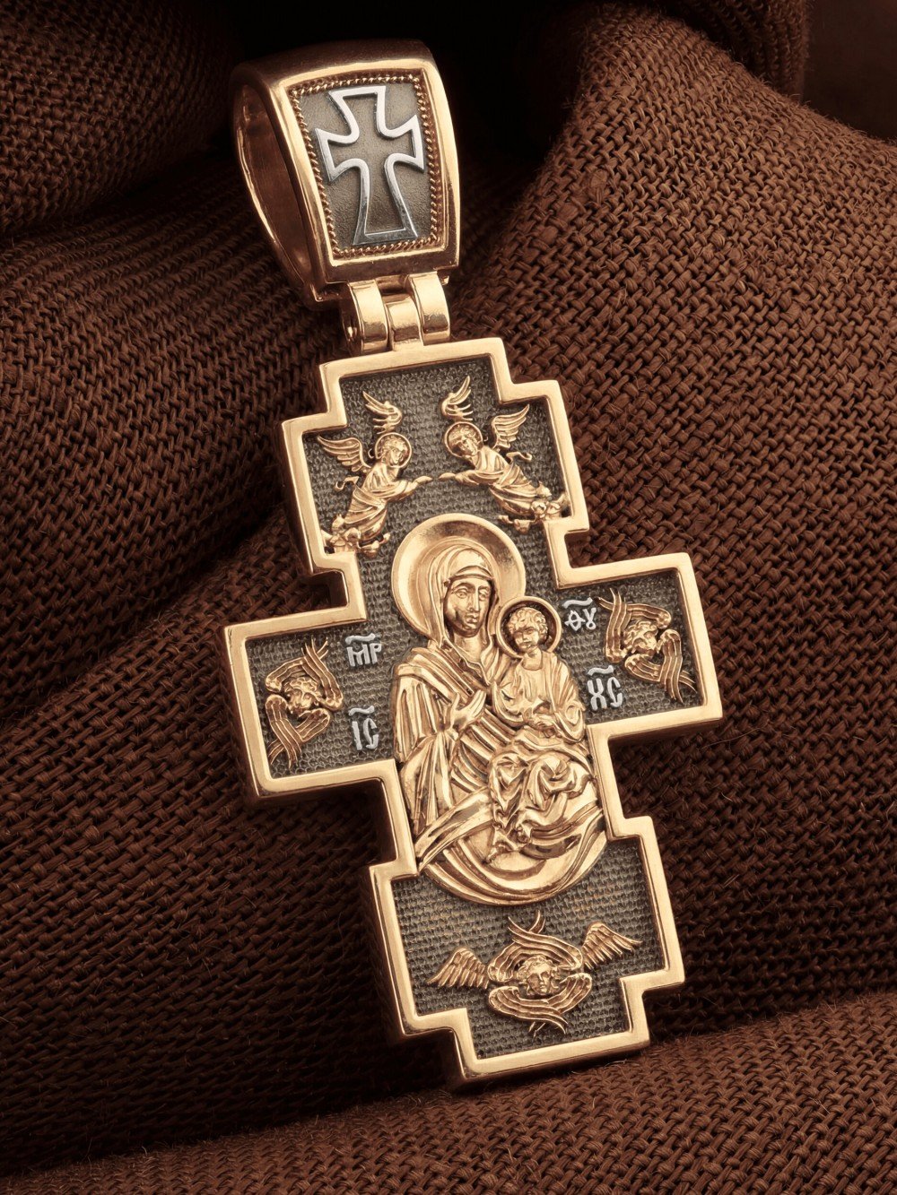 Крест из золота