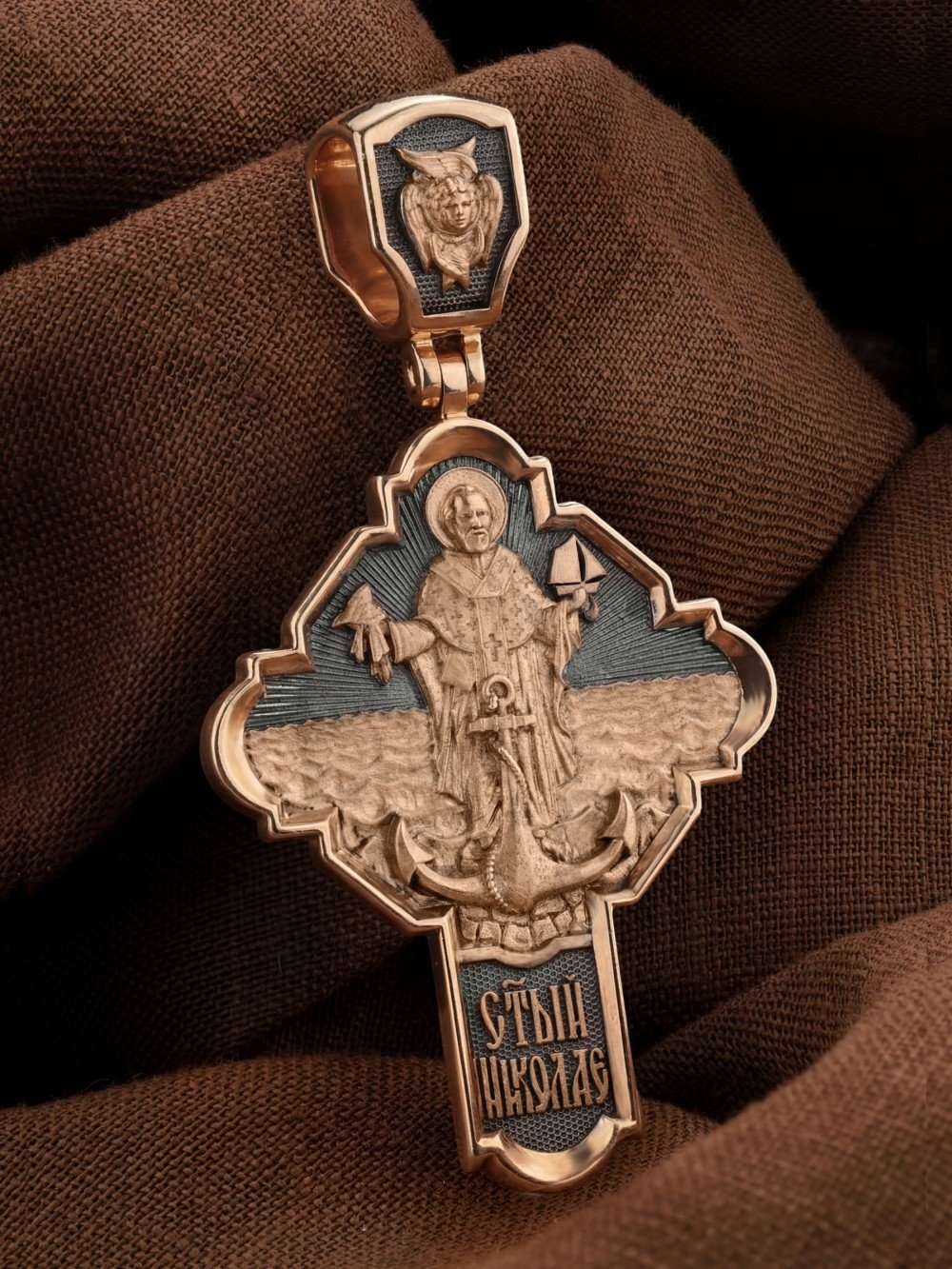 Крест из золота