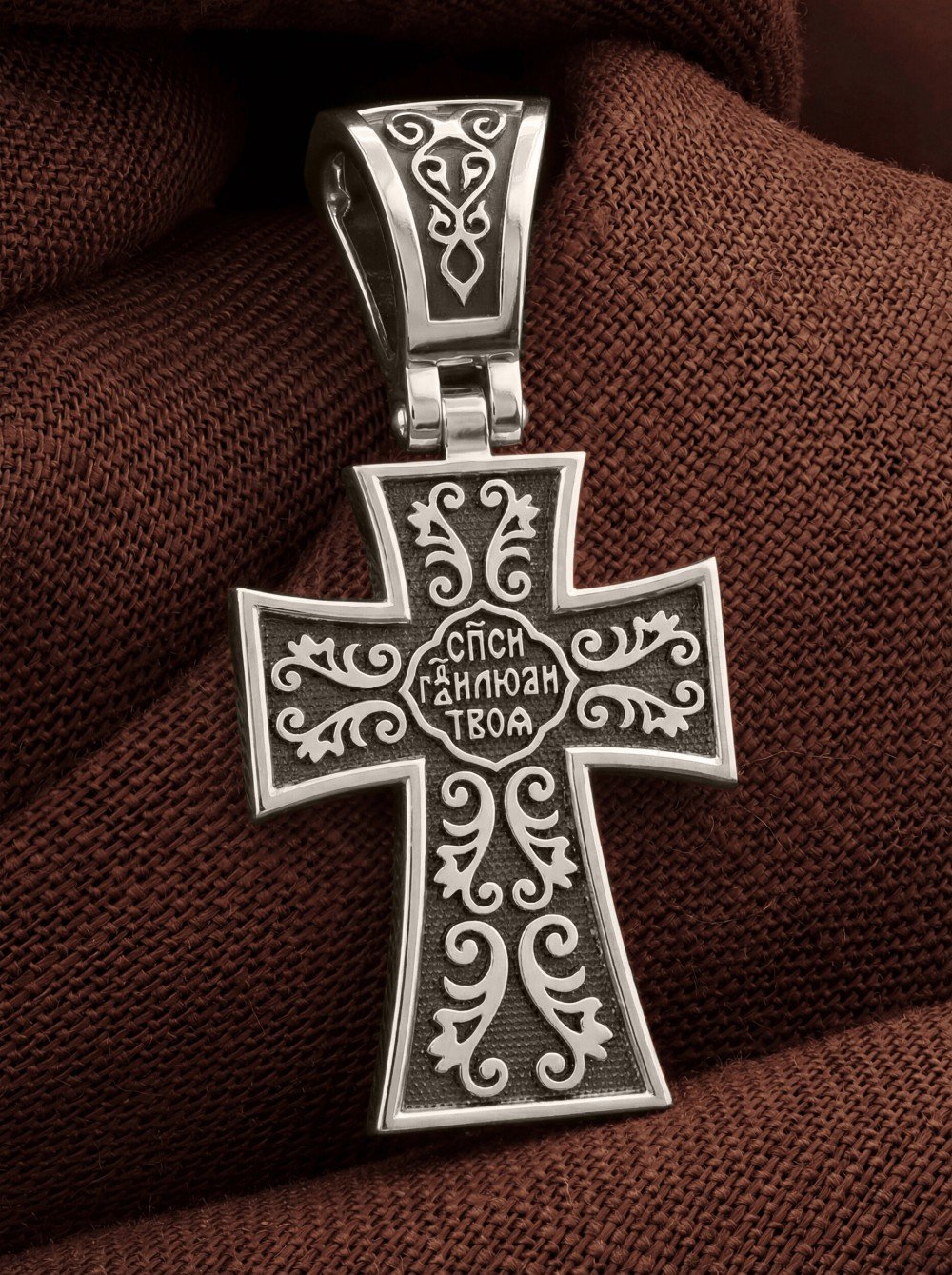 Крест из белого золота