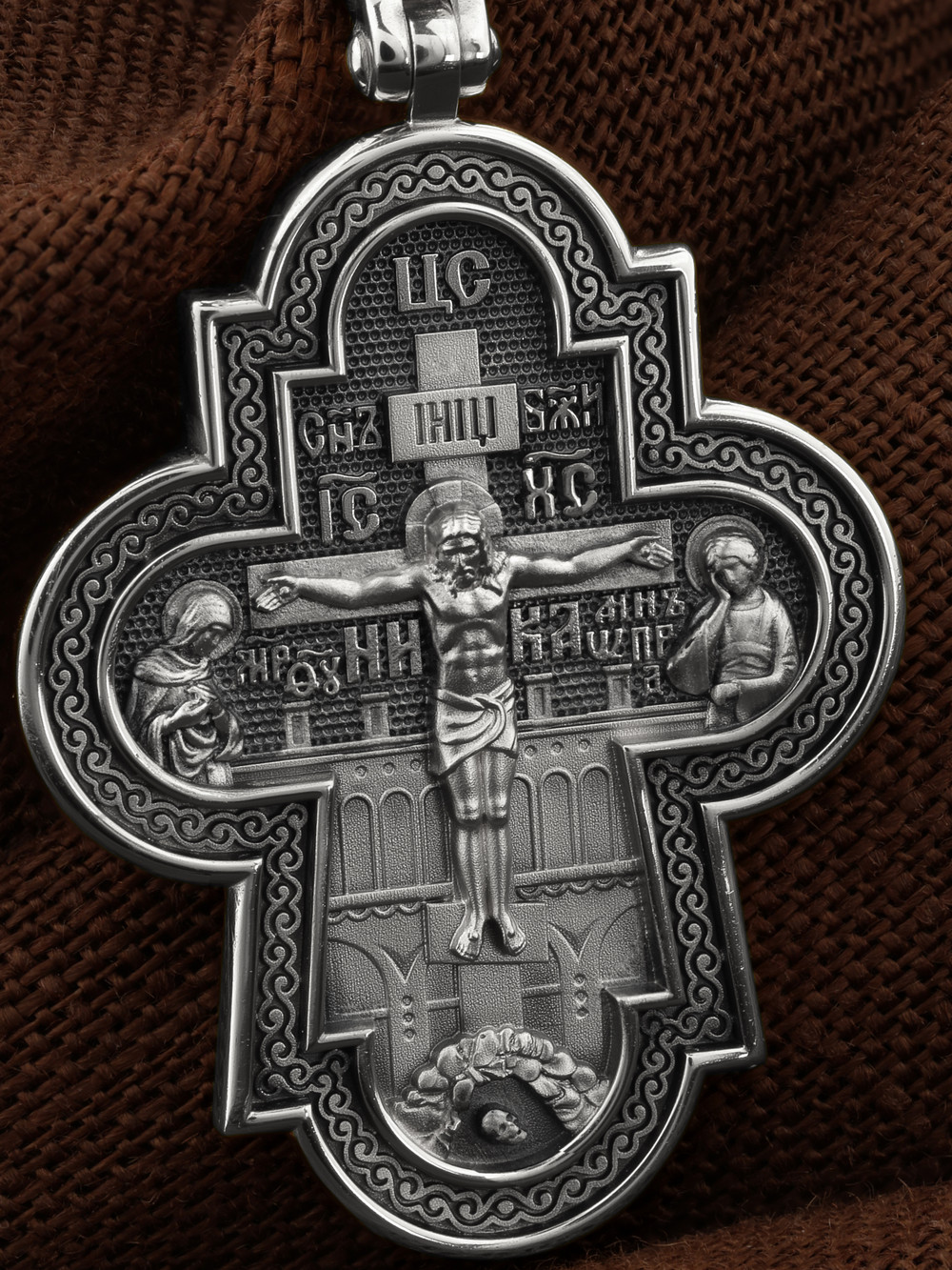 Крест из белого золота