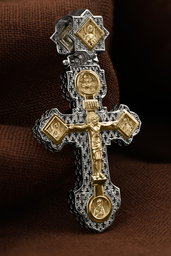 Крест из белого золота