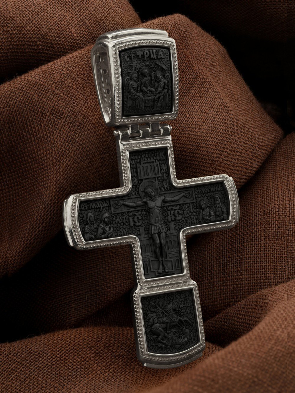 Крест из белого золота c эбеновым деревом