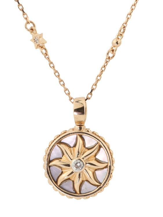 Колье из золота c бриллиантами, ониксом и перламутром