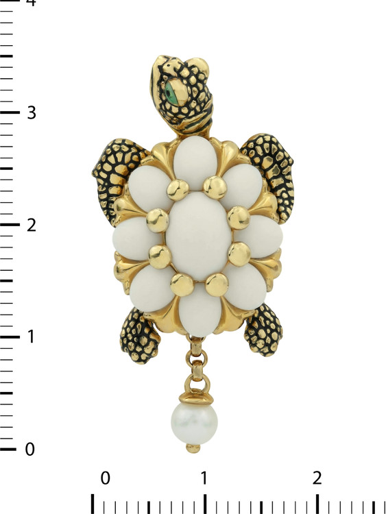 Подвеска из лимонного золота c эмалью, жемчугом и бивнем мамонта