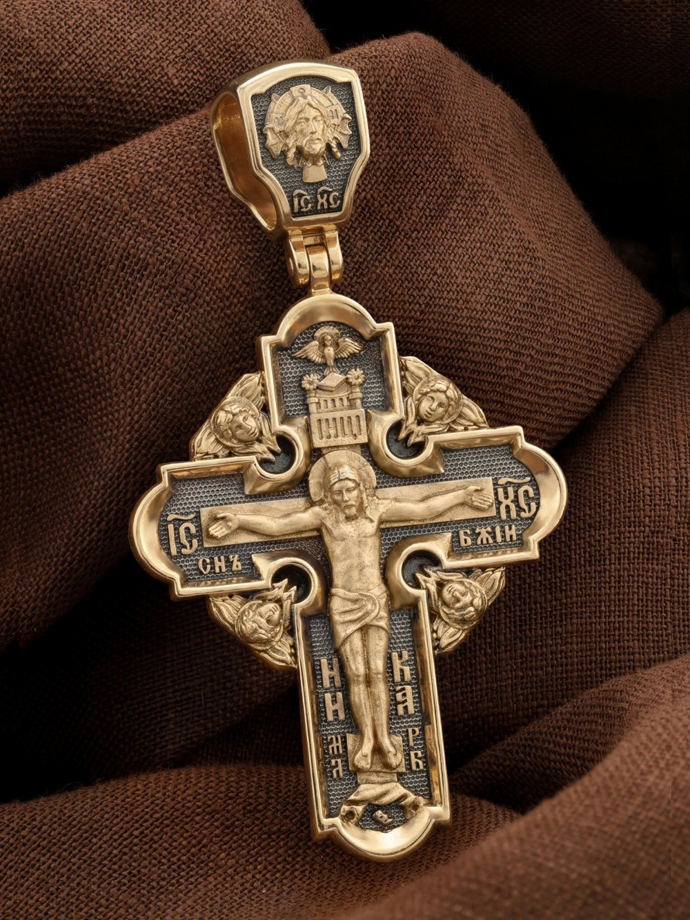 Крест из лимонного золота